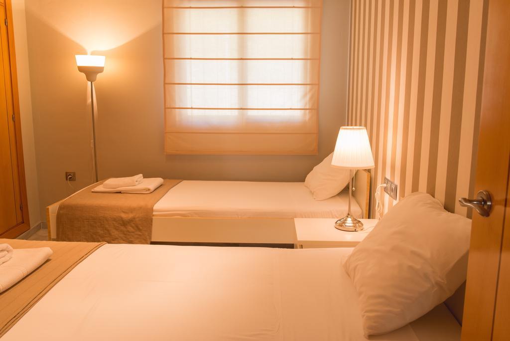 Ab Apartamentos Reding Málaga Szoba fotó