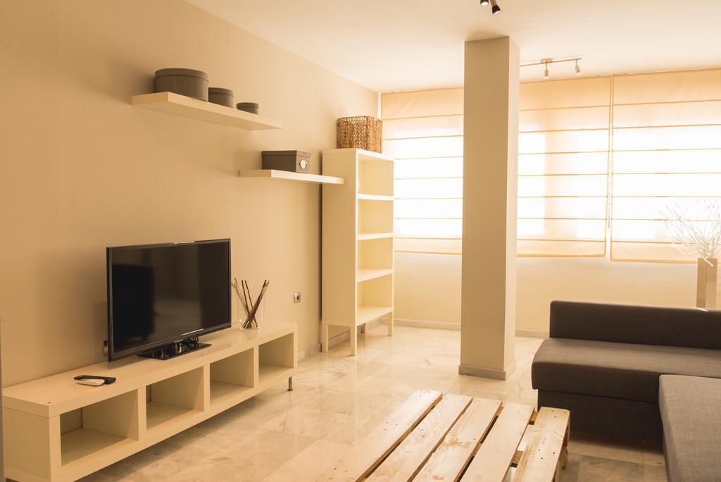 Ab Apartamentos Reding Málaga Szoba fotó